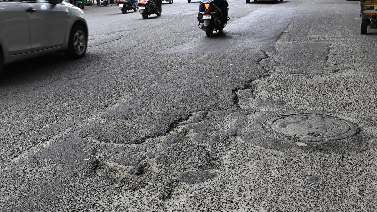 Pothole problem can’t be fixed in 15 days, say civic activists as BBMP starts to fill them